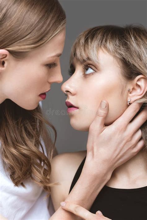 foto lesbo porno|Lesbian Galleries